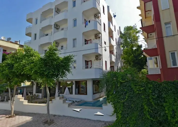 Lara Palace Отель 3*