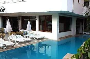 Lara Palace Hotel 3*